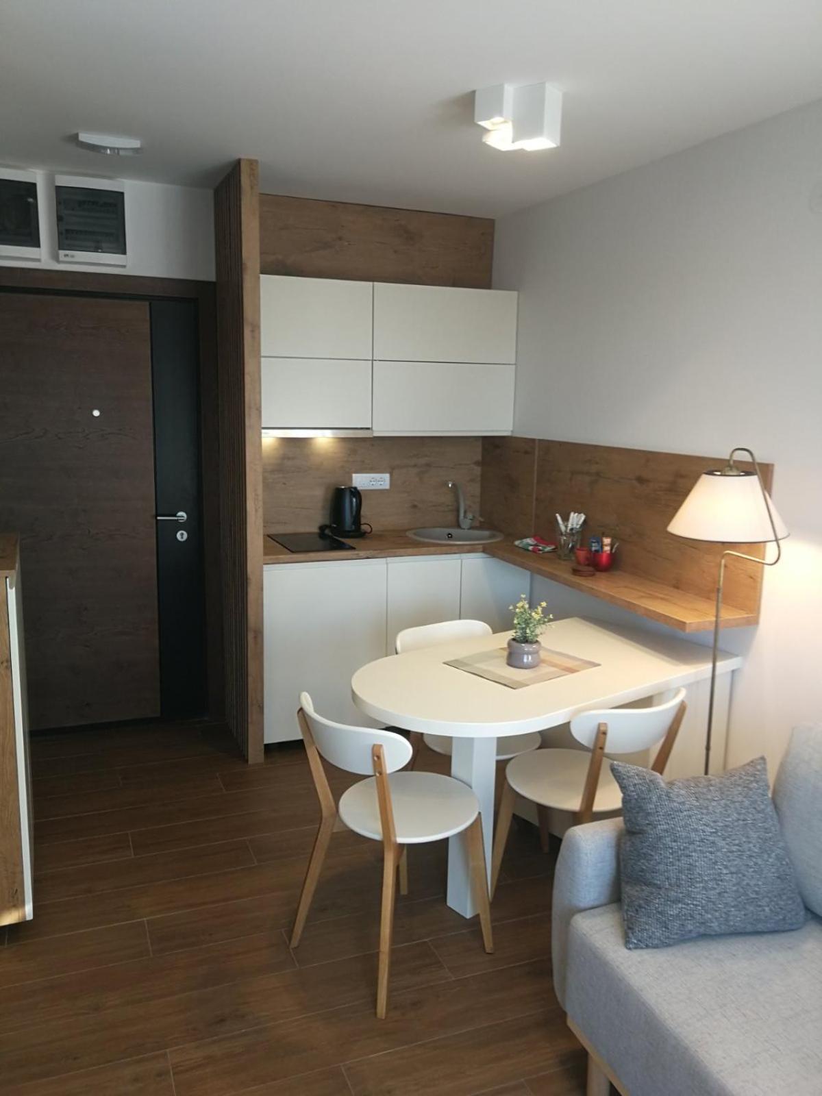 Apartment Borovi 2 / 16 *